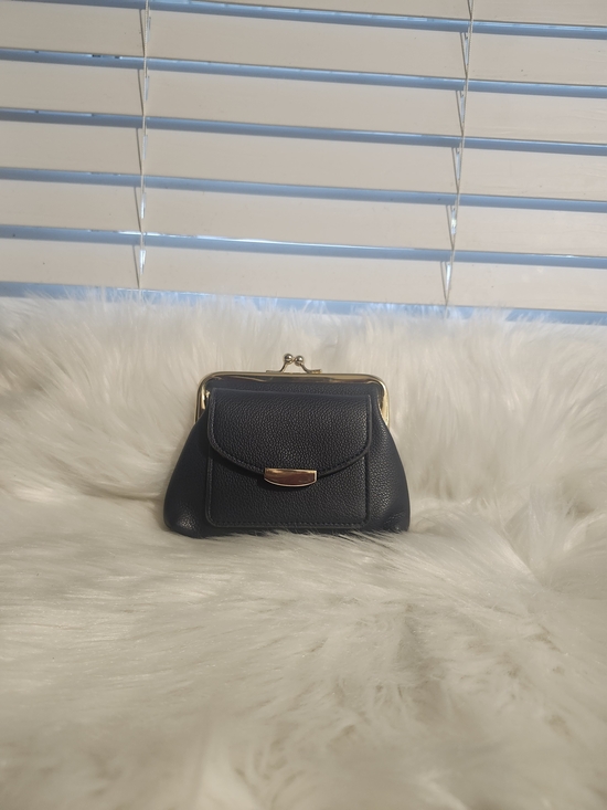 Handbags - SOLD‼️ - Classic Navy Blue Leather Kiss Lock Coin Purse/ Wallet